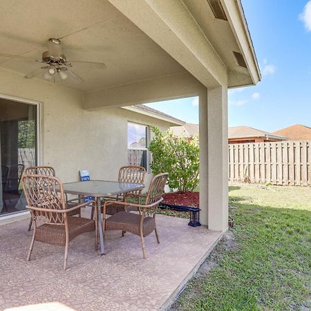 קרלטון Port St Lucie Home With Above-Ground Pool And Grill מראה חיצוני תמונה